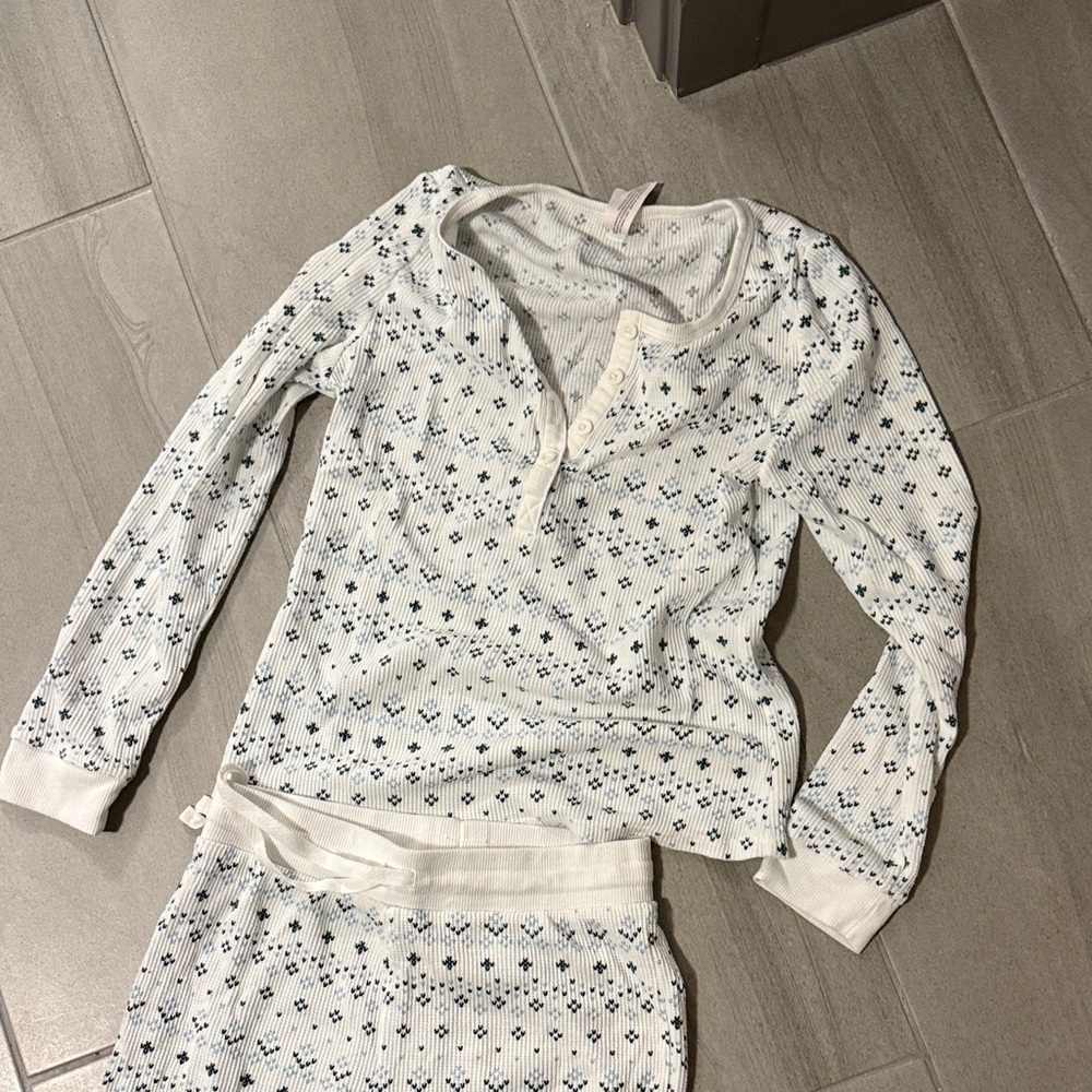 Auden White and Blue Pajama Set